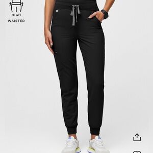 FIGS Zamora Scrub Pants